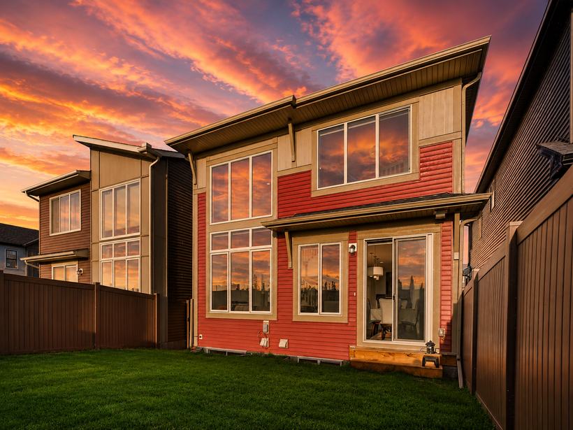 The west-facing backyard, 215 Mallard Grove SE